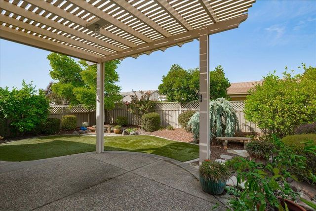 112 Lakefield Ct, Lincoln, CA 95648