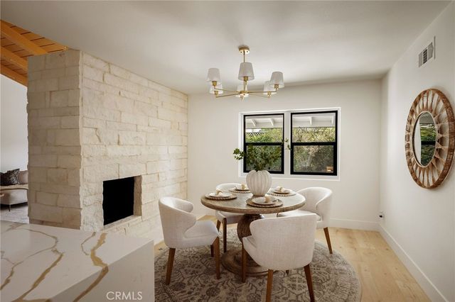 23800 Aetna Street, Woodland Hills, CA 91367