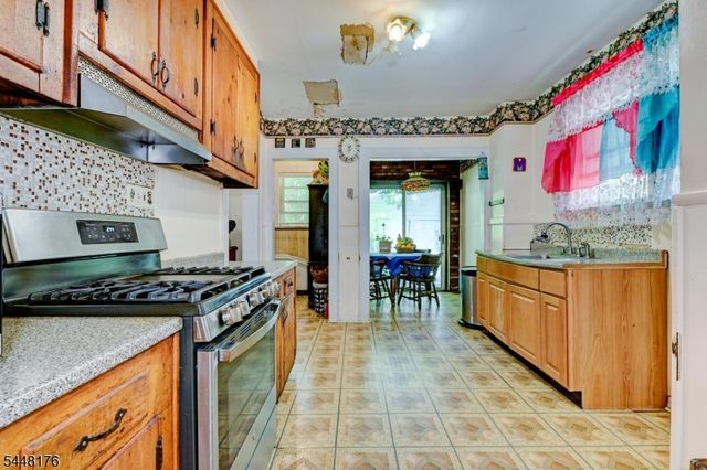47 BOYDEN PKWY, Maplewood Twp., NJ 07040