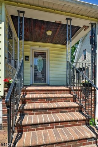 47 BOYDEN PKWY, Maplewood Twp., NJ 07040