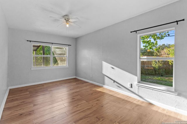 215 Glad, San Antonio, TX 78223