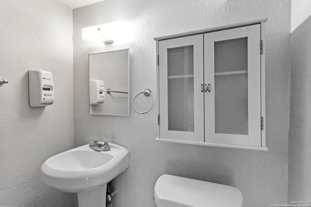 215 Glad, San Antonio, TX 78223