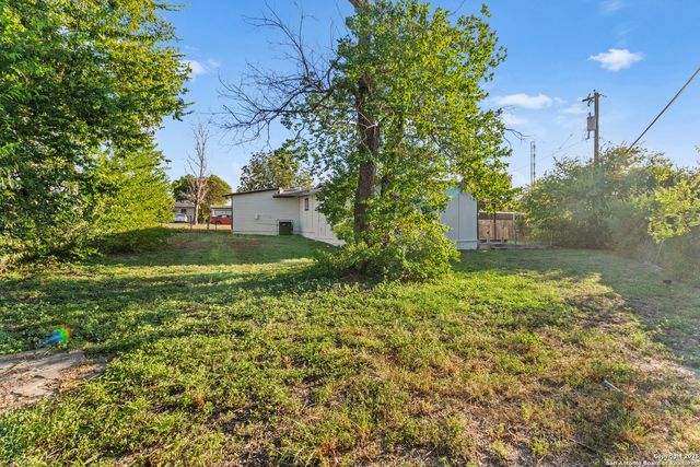 215 Glad, San Antonio, TX 78223