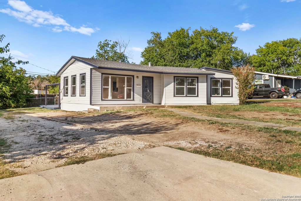 215 Glad, San Antonio, TX 78223
