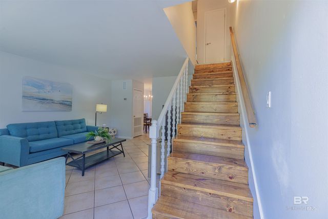 226 E 24th Avenue 15, Gulf Shores, AL 36542