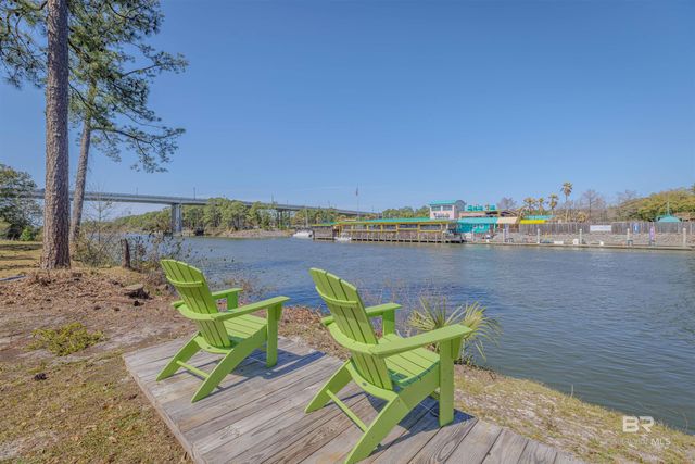 226 E 24th Avenue 15, Gulf Shores, AL 36542