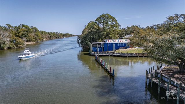 226 E 24th Avenue 15, Gulf Shores, AL 36542