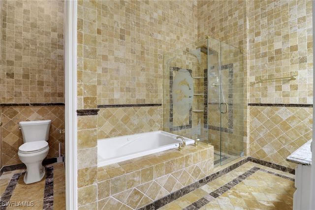 15028 Savannah DR, Naples, FL 34119