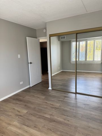 500 Park Avenue 433, Calumet City, IL 60409