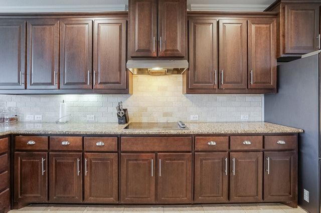 270 Brookdale Drive, Midlothian, TX 76065
