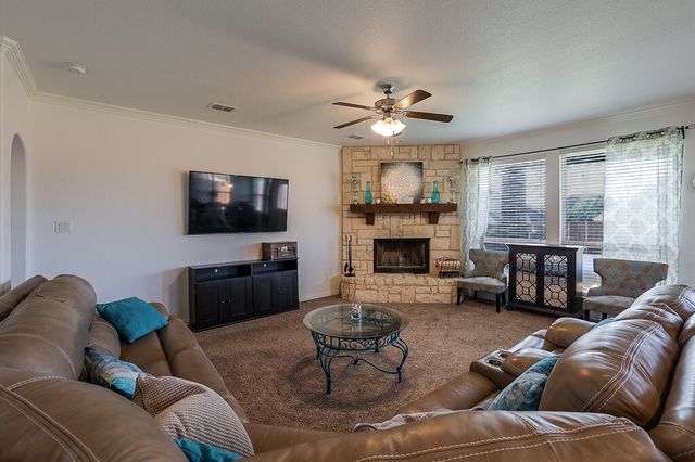 270 Brookdale Drive, Midlothian, TX 76065