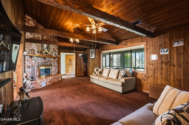 1661 Twin Butte Road, Palmdale, CA 93551