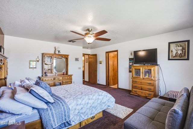 1661 Twin Butte Road, Palmdale, CA 93551