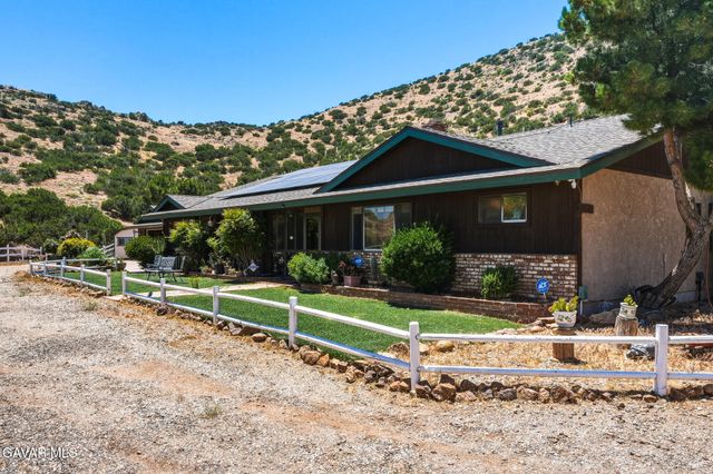 1661 Twin Butte Road, Palmdale, CA 93551