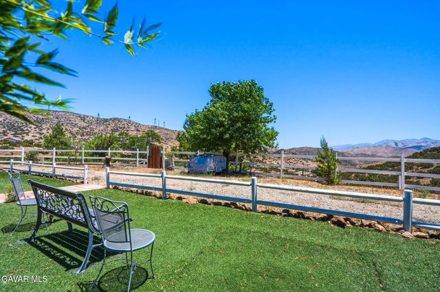 1661 Twin Butte Road, Palmdale, CA 93551