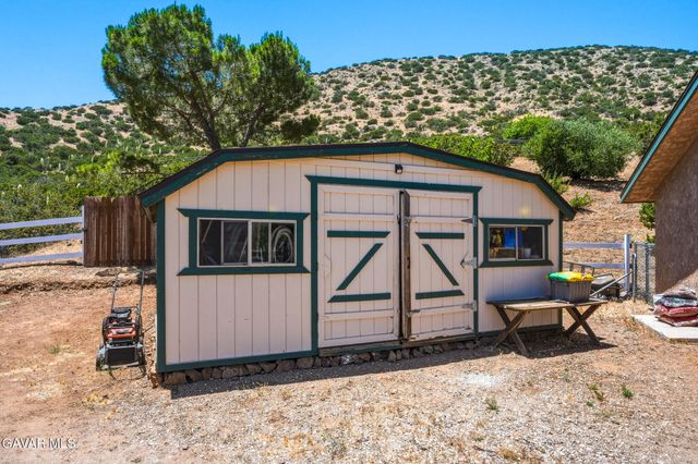 1661 Twin Butte Road, Palmdale, CA 93551