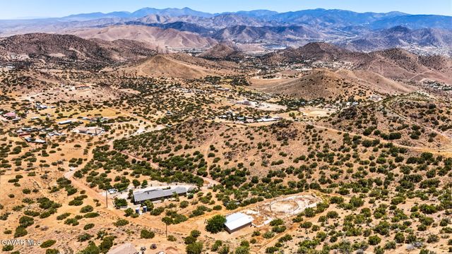 1661 Twin Butte Road, Palmdale, CA 93551