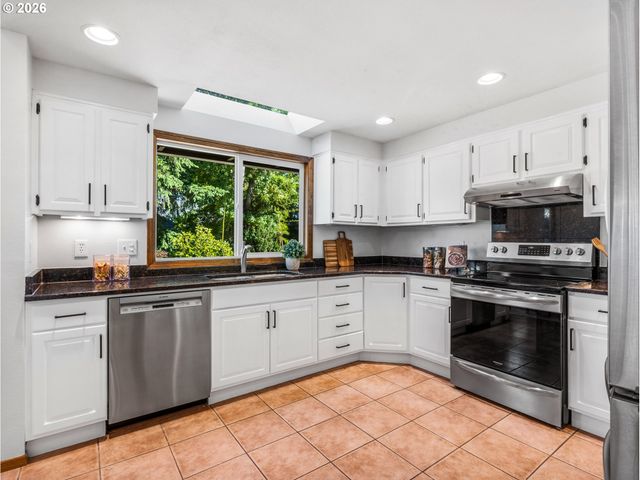 1510 Se Kelly Ave, Gresham, OR 97080