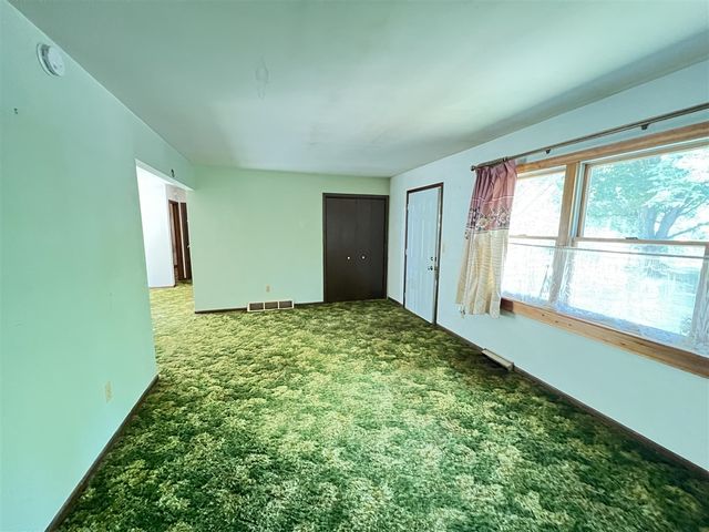 7260 Childsdale Avenue, Rockford, MI 49341