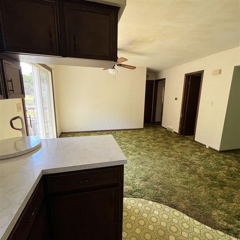 7260 Childsdale Avenue, Rockford, MI 49341