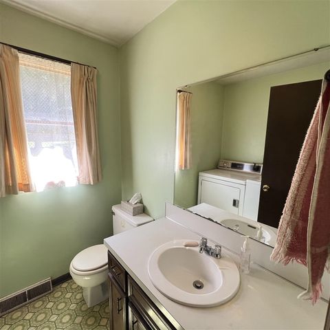 7260 Childsdale Avenue, Rockford, MI 49341