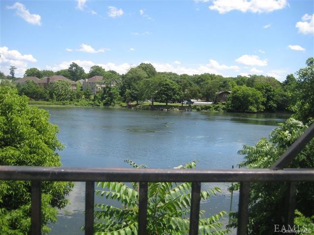240-250 Pelham Road, New Rochelle, NY 10805