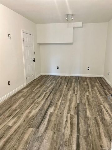 240-250 Pelham Road, New Rochelle, NY 10805
