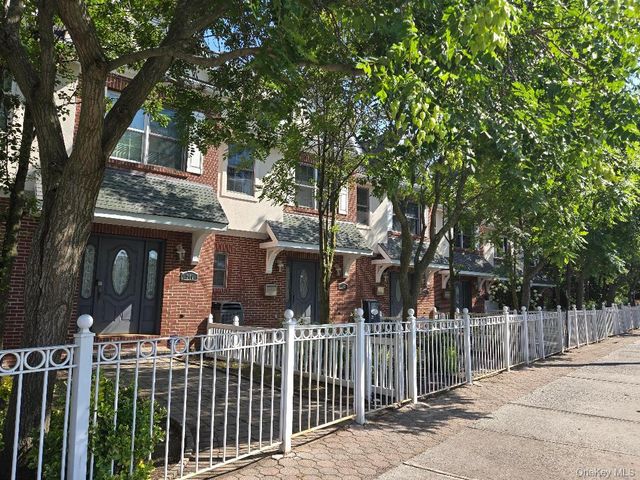 240-250 Pelham Road, New Rochelle, NY 10805