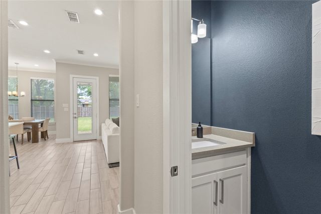 2027 Shaw Street, Dallas, TX 75212