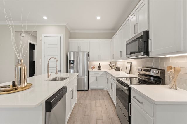 2027 Shaw Street, Dallas, TX 75212