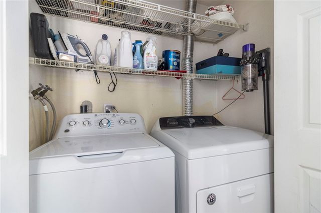 58 Needle Grove Point D, North Providence, RI 02904