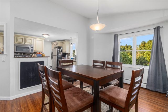 58 Needle Grove Point D, North Providence, RI 02904