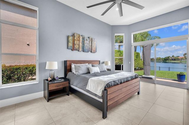 15977 SW 13th Street, Pembroke Pines, FL 33027