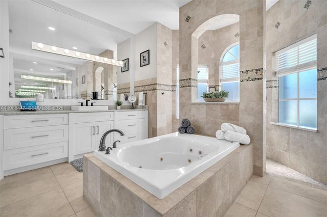 15977 SW 13th Street, Pembroke Pines, FL 33027