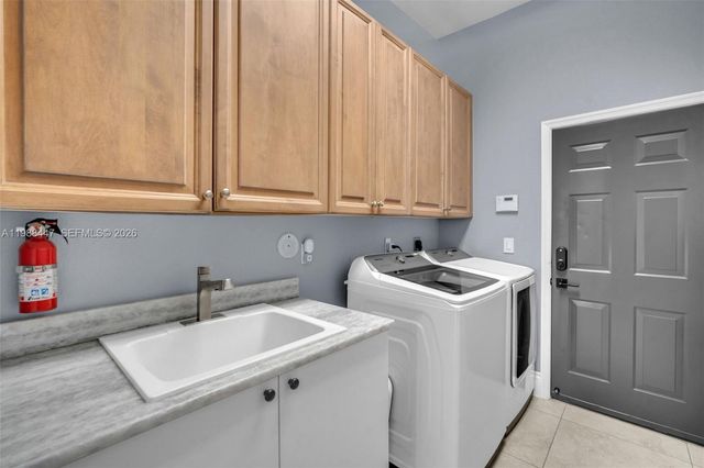 15977 SW 13th Street, Pembroke Pines, FL 33027