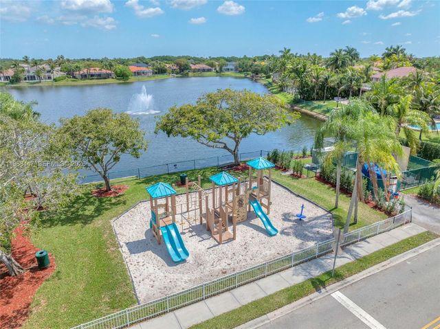 15977 SW 13th Street, Pembroke Pines, FL 33027