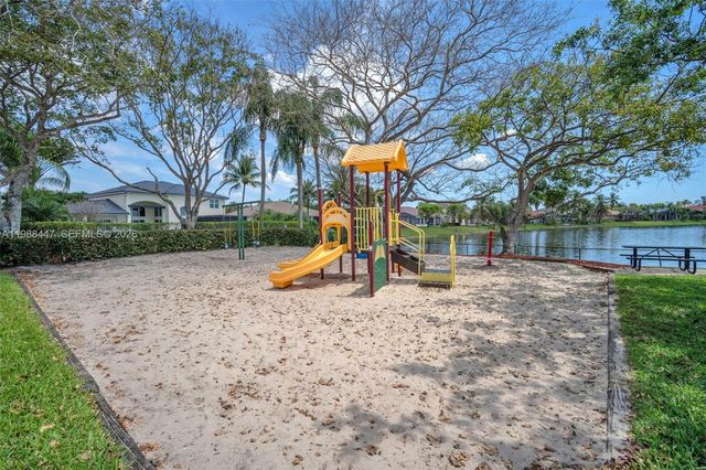 15977 SW 13th Street, Pembroke Pines, FL 33027