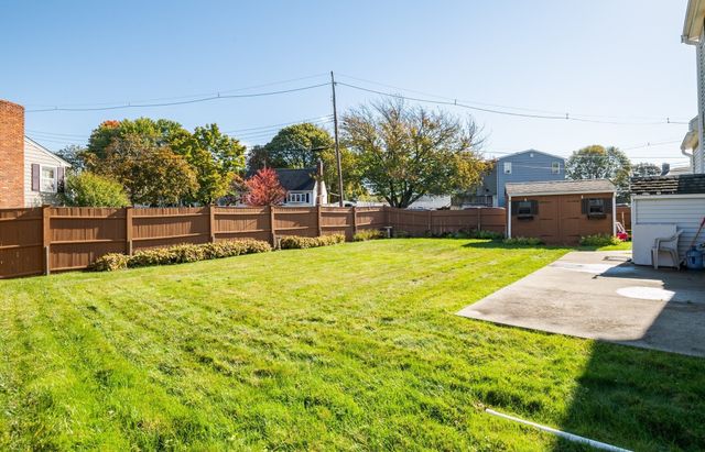 19 Sabino Farm Rd, Peabody, MA 01960