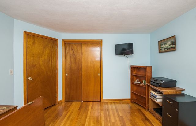 19 Sabino Farm Rd, Peabody, MA 01960