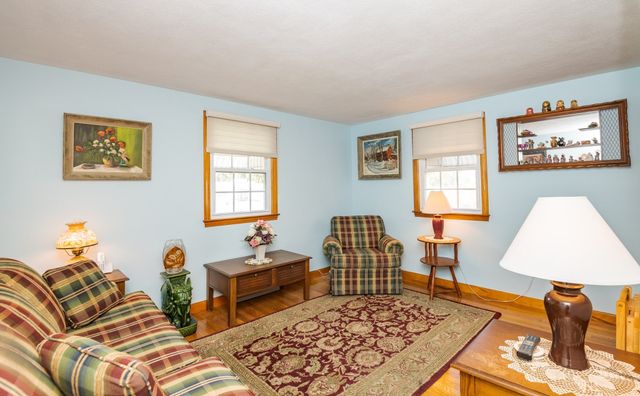 19 Sabino Farm Rd, Peabody, MA 01960
