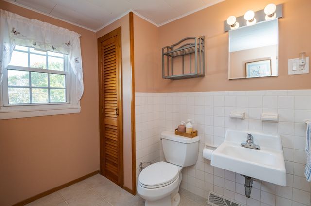 19 Sabino Farm Rd, Peabody, MA 01960