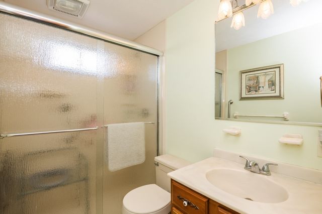 19 Sabino Farm Rd, Peabody, MA 01960