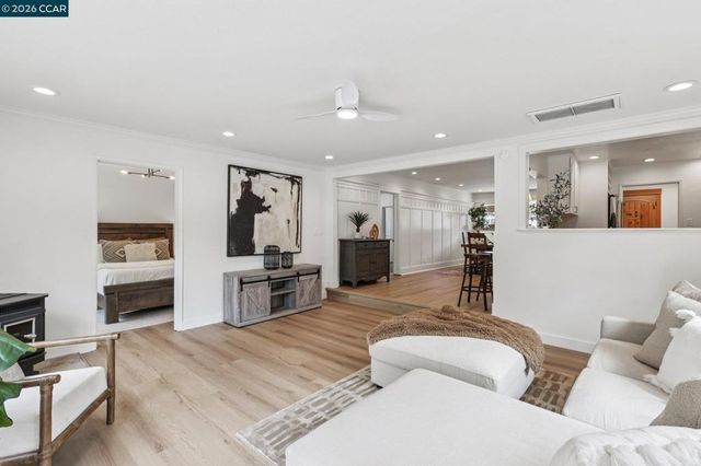 129 Valle Vista Dr, Danville, CA 94526