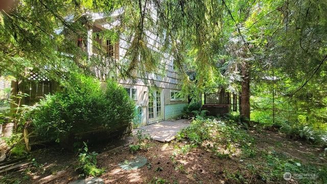 927 Clay Avenue, Raymond, WA 98577