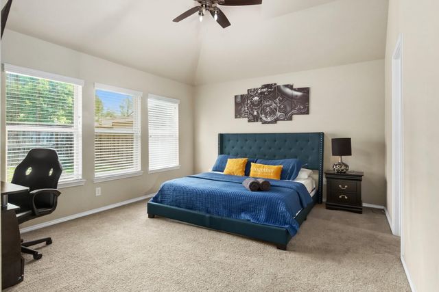 7006 Whitlow Wonder Lane, Houston, TX 77086