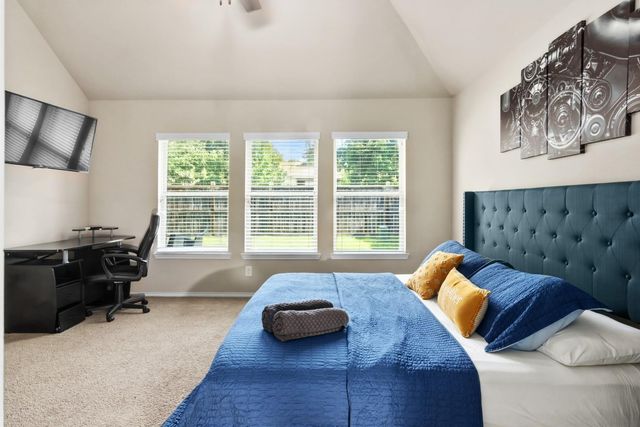 7006 Whitlow Wonder Lane, Houston, TX 77086