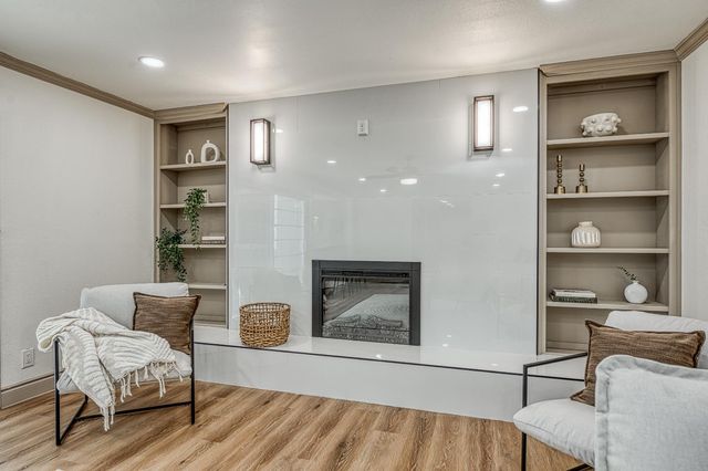 6474 N 5th Street, Fresno, CA 93710