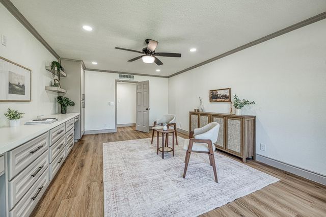 6474 N 5th Street, Fresno, CA 93710