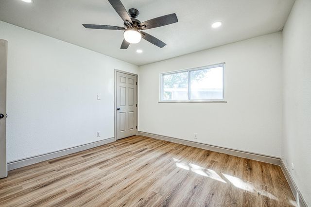 6474 N 5th Street, Fresno, CA 93710