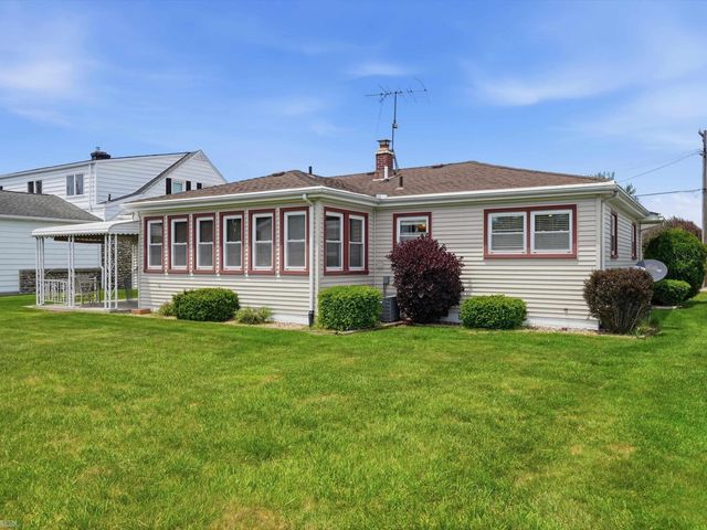 7589 Colony Drive, Clay Twp, MI 48001
